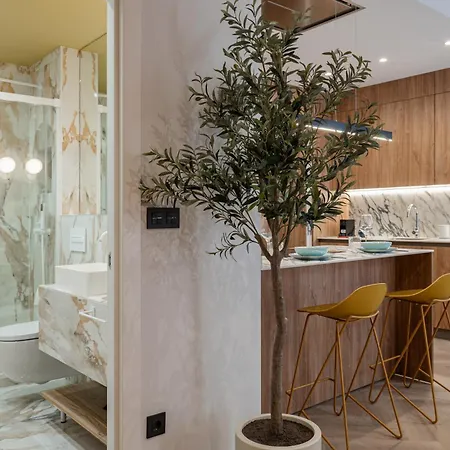 Premium With Parking By Aston Apartmán