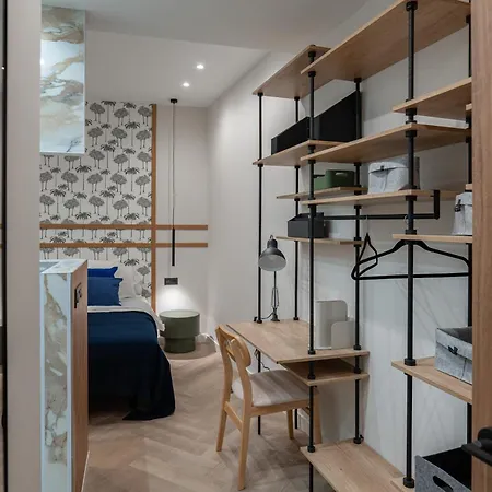 Premium With Parking By Aston Apartment *