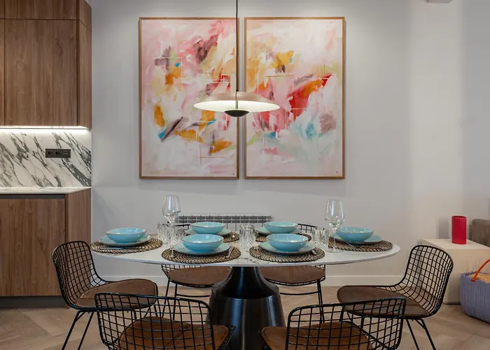 Apartment Premium With Parking By Aston *