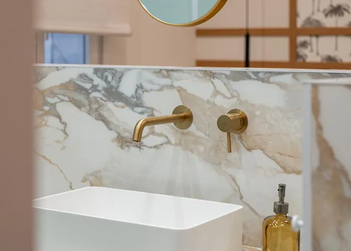 Apartment Premium With Parking By Aston