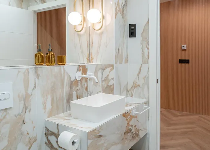 Premium With Parking By Aston * Bilbau