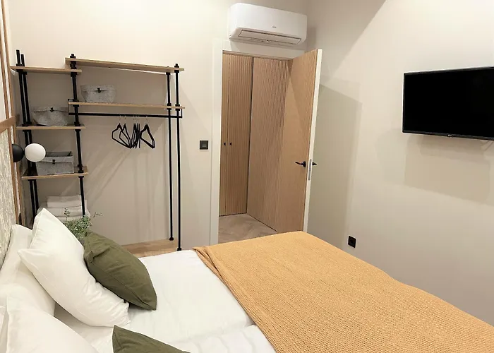 Premium With Parking By Aston * Bilbau